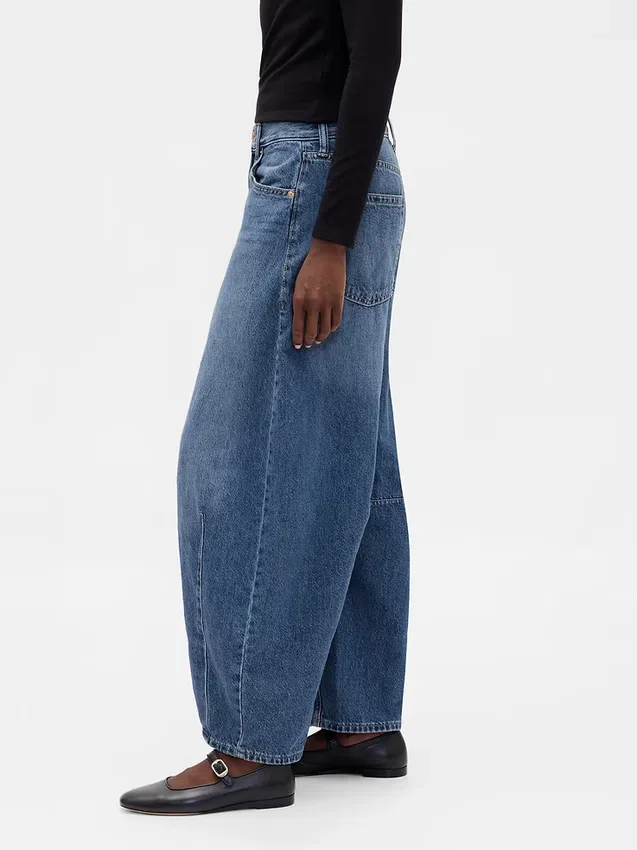 Jeans a vita alta a forma di ferro di cavallo