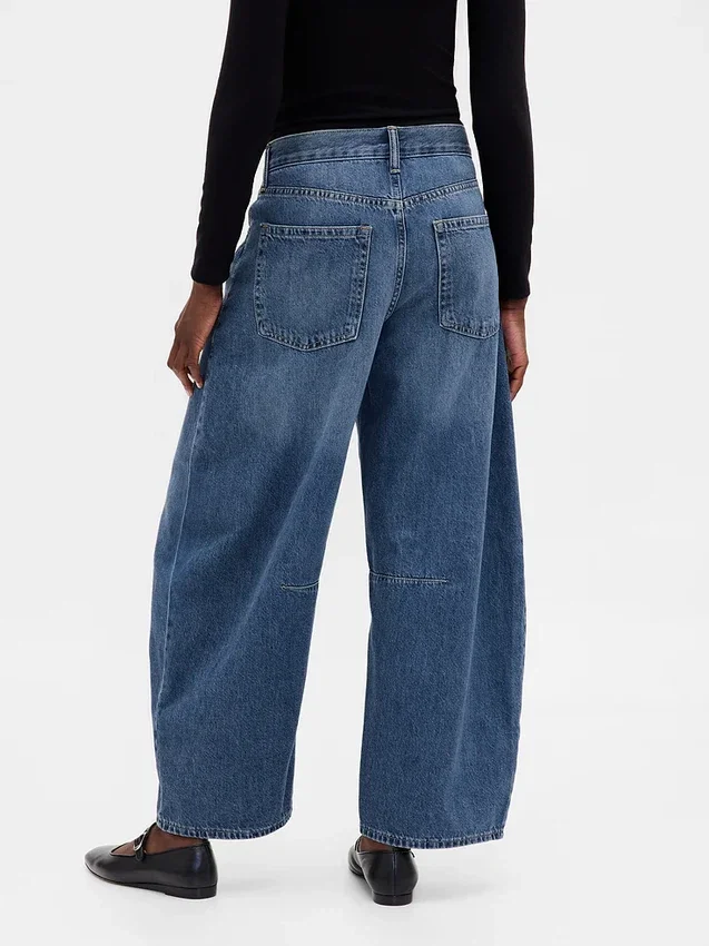 Jeans a vita alta a forma di ferro di cavallo