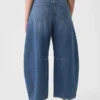 Jeans a vita alta a forma di ferro di cavallo