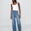 Jeans a vita alta con gamba larga