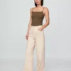 Jeans a vita alta con gamba larga