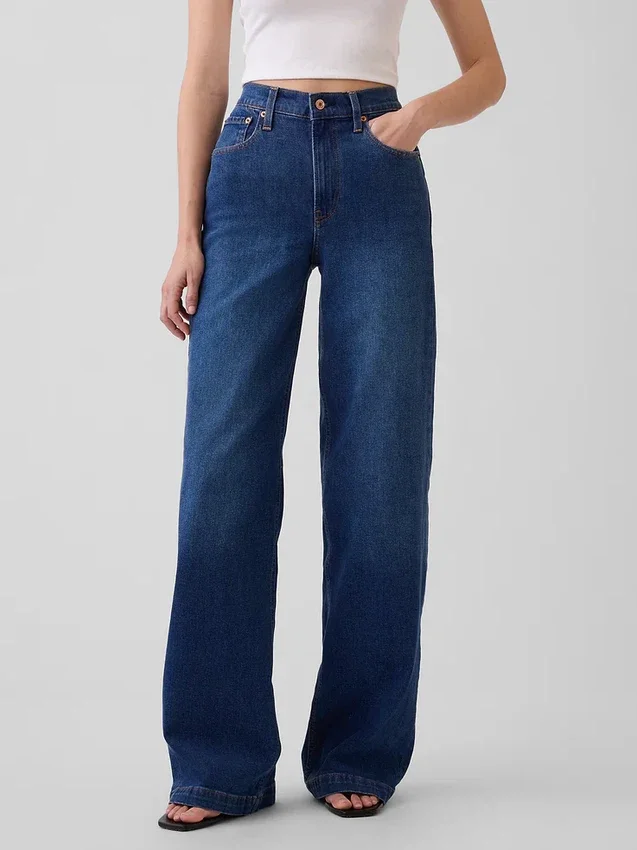 Jeans a vita alta con gamba larga