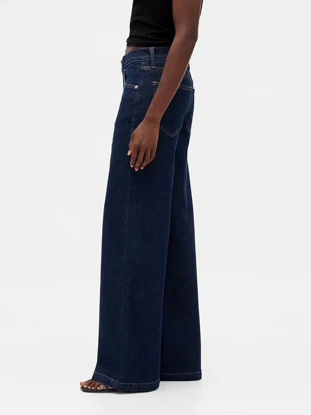 Jeans a vita alta con gamba larga