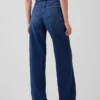 Jeans a vita alta con gamba larga