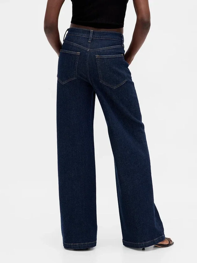 Jeans a vita alta con gamba larga