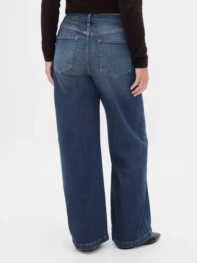 Jeans a vita alta con gamba larga