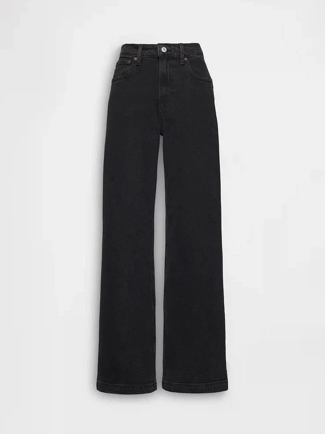 Jeans a vita alta con gamba larga