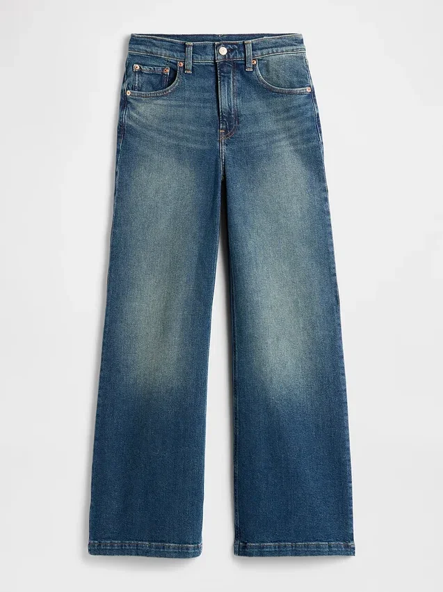Jeans a vita alta con gamba larga