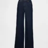 Jeans a vita alta con gamba larga