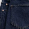 Jeans a vita alta con gamba larga