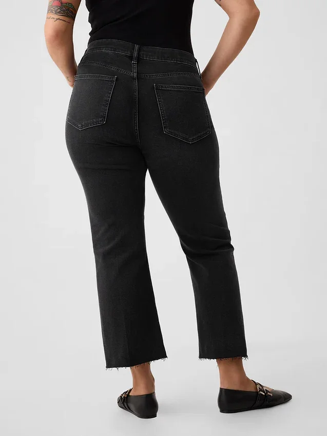 Jeans a vita alta con gamba svasata
