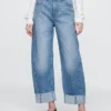 Jeans a vita alta con risvolto