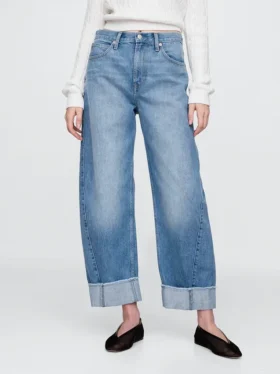 Jeans a vita alta con risvolto