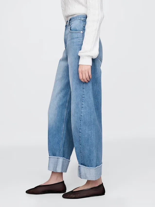 Jeans a vita alta con risvolto