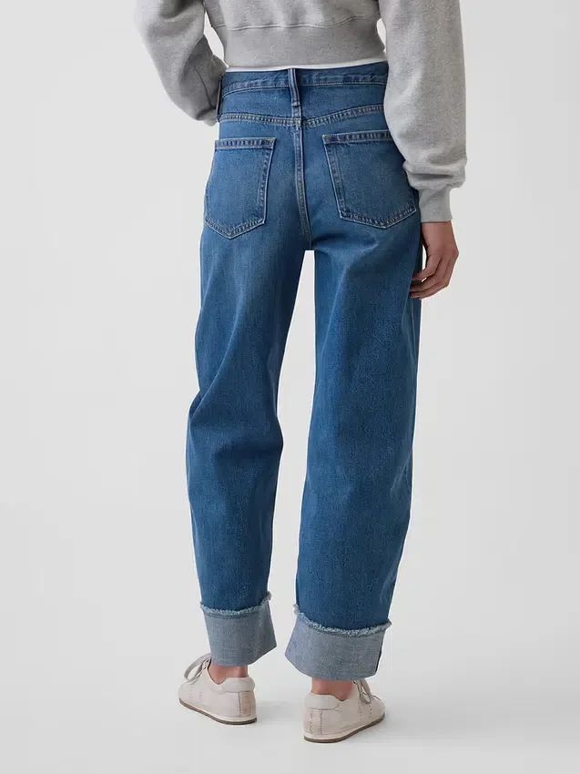 Jeans a vita alta con risvolto