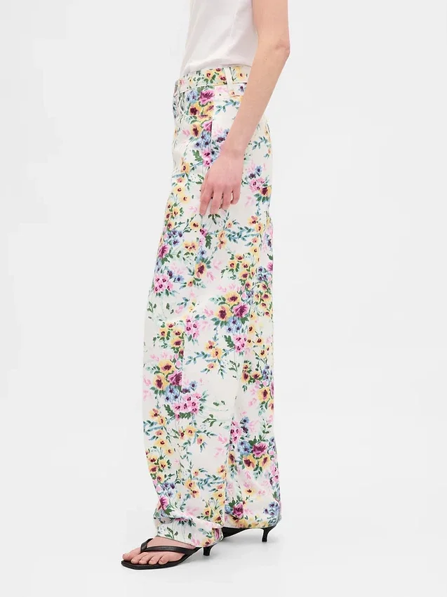 Jeans a vita alta con taglio a barilotto e motivo floreale