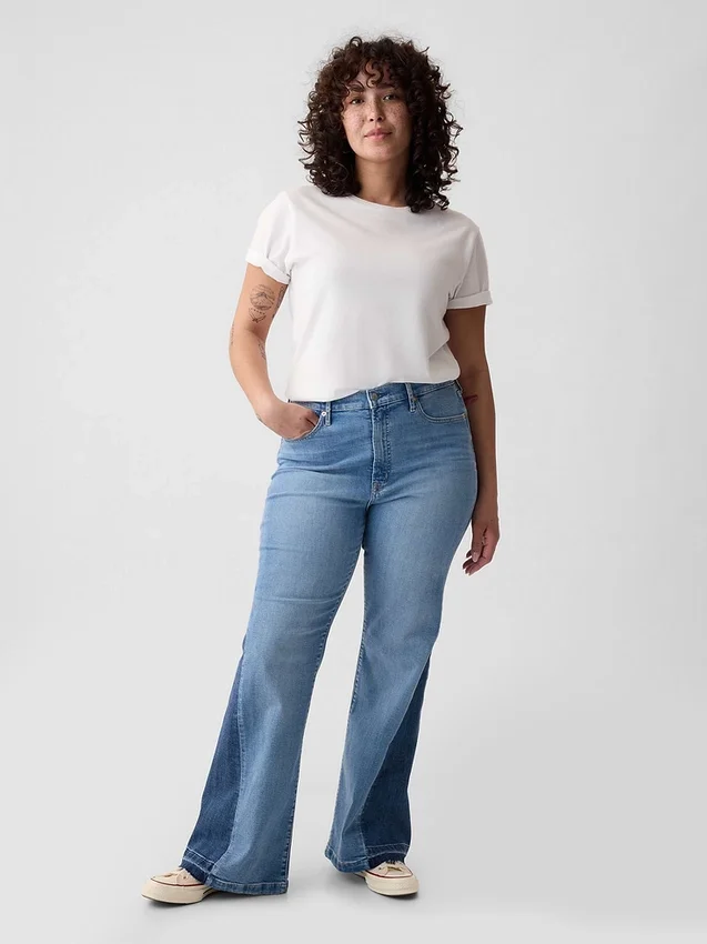 Jeans a vita alta con toppe in stile anni ’70 a zampa
