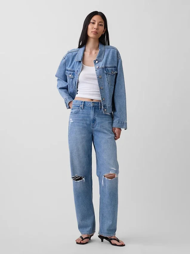 Jeans a vita alta dal taglio a botte
