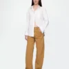 Jeans a vita alta dal taglio a botte