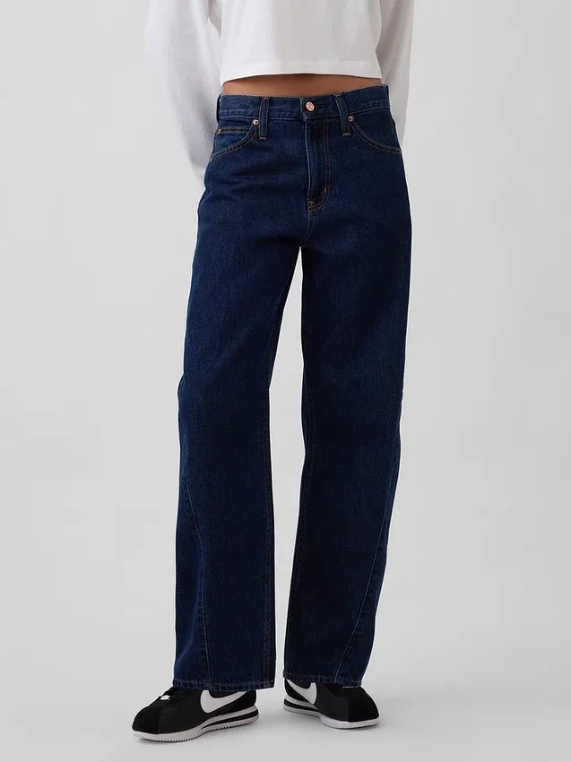Jeans a vita alta dal taglio a botte