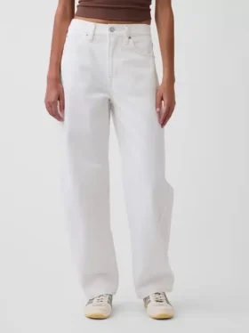Jeans a vita alta dal taglio a botte
