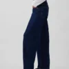 Jeans a vita alta dal taglio a botte