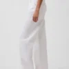 Jeans a vita alta dal taglio a botte