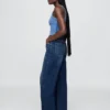 Jeans a vita alta dal taglio a botte