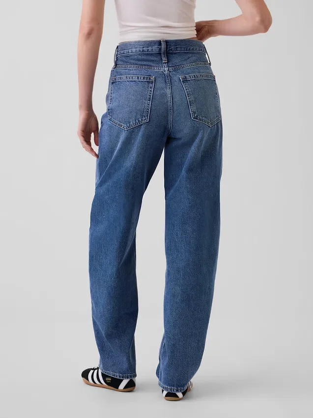 Jeans a vita alta dal taglio a botte