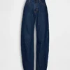 Jeans a vita alta dal taglio a botte