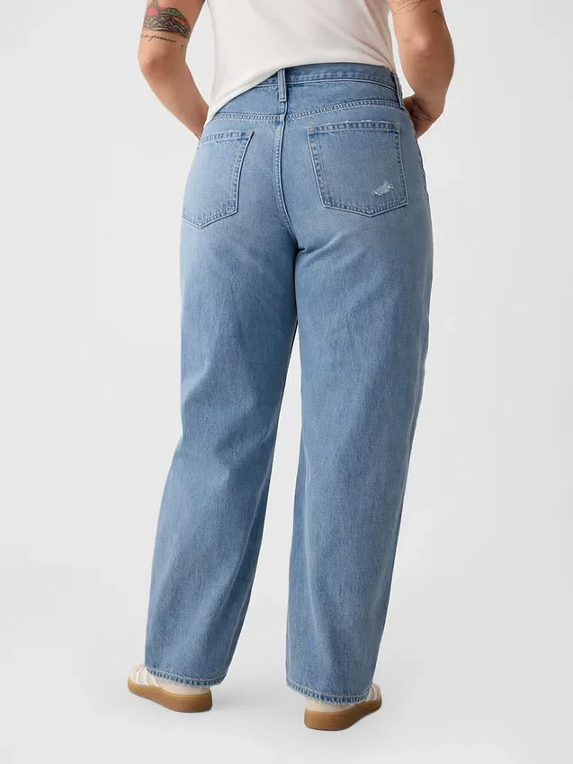 Jeans a vita alta dal taglio a botte