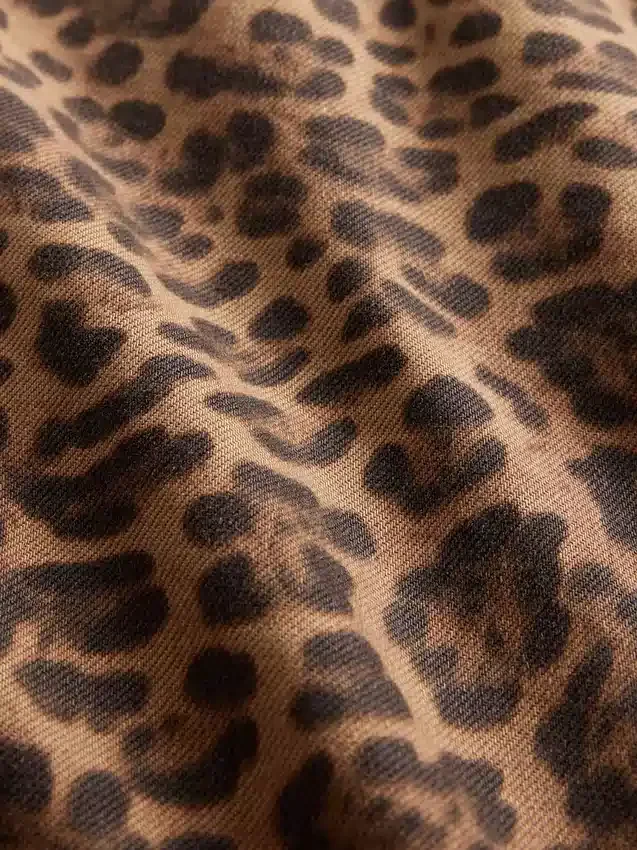Jeans a vita alta dal taglio a botte