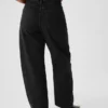 Jeans a vita alta dal taglio a botte