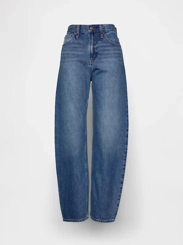 Jeans a vita alta dal taglio a botte