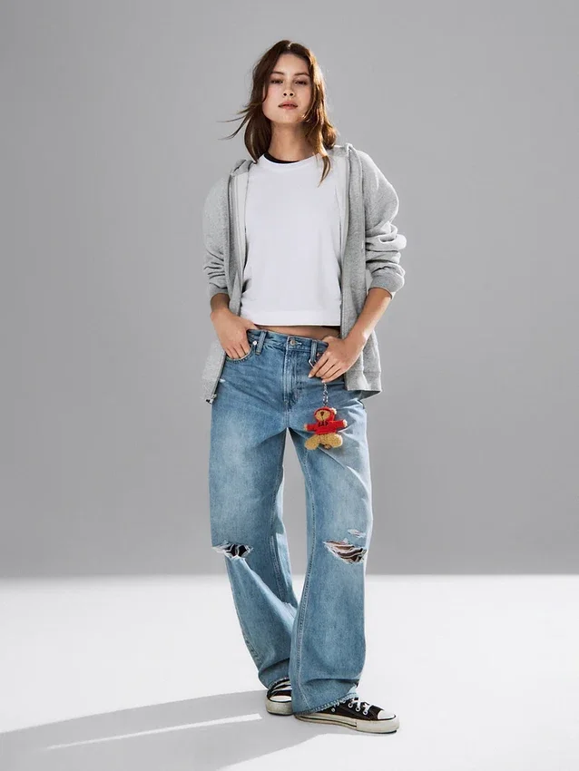 Jeans a vita alta dal taglio a botte