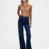 Jeans a vita alta dal taglio ampio e svasato