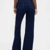 Jeans a vita alta dal taglio ampio e svasato