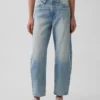 Jeans a vita alta e gamba larga