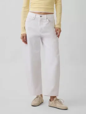 Jeans a vita alta e gamba larga