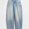 Jeans a vita alta e gamba larga