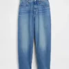 Jeans a vita alta e gamba larga