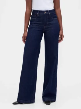 Jeans a vita alta e gamba larga per taglie curvy
