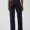Jeans a vita alta e gamba larga per taglie curvy