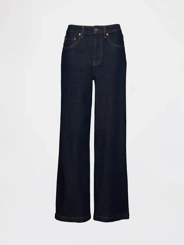 Jeans a vita alta e gamba larga per taglie curvy