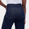 Jeans a vita alta e gamba larga per taglie curvy