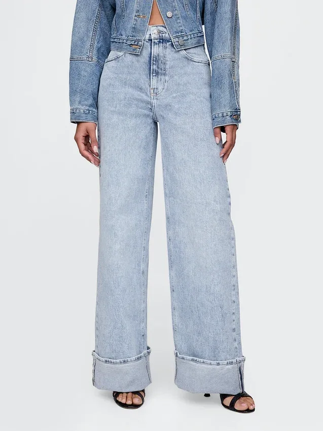 Jeans a vita alta, gamba larga con risvolto