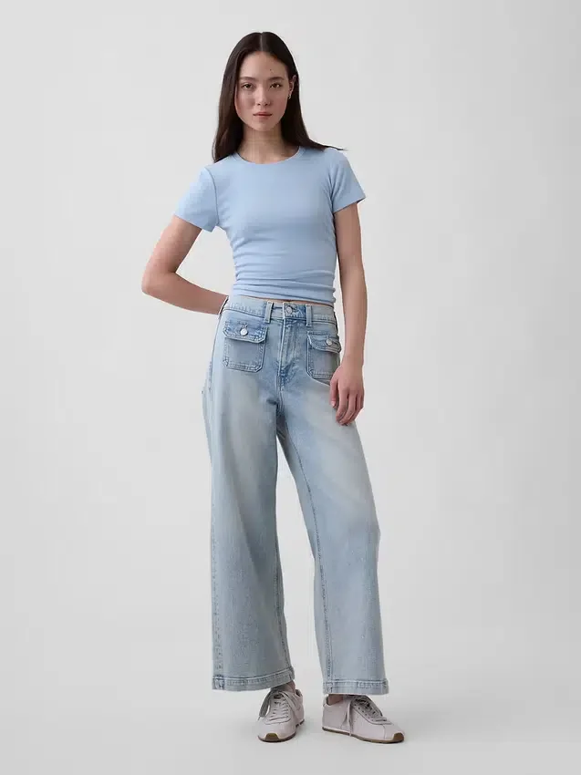 Jeans a vita alta, gamba larga e lunghezza alla caviglia