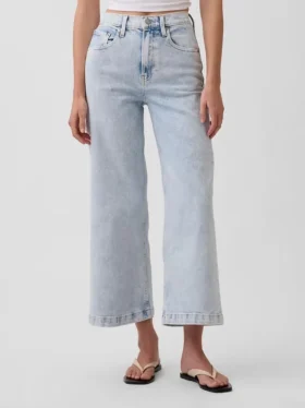 Jeans a vita alta, gamba larga e lunghezza alla caviglia
