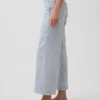 Jeans a vita alta, gamba larga e lunghezza alla caviglia