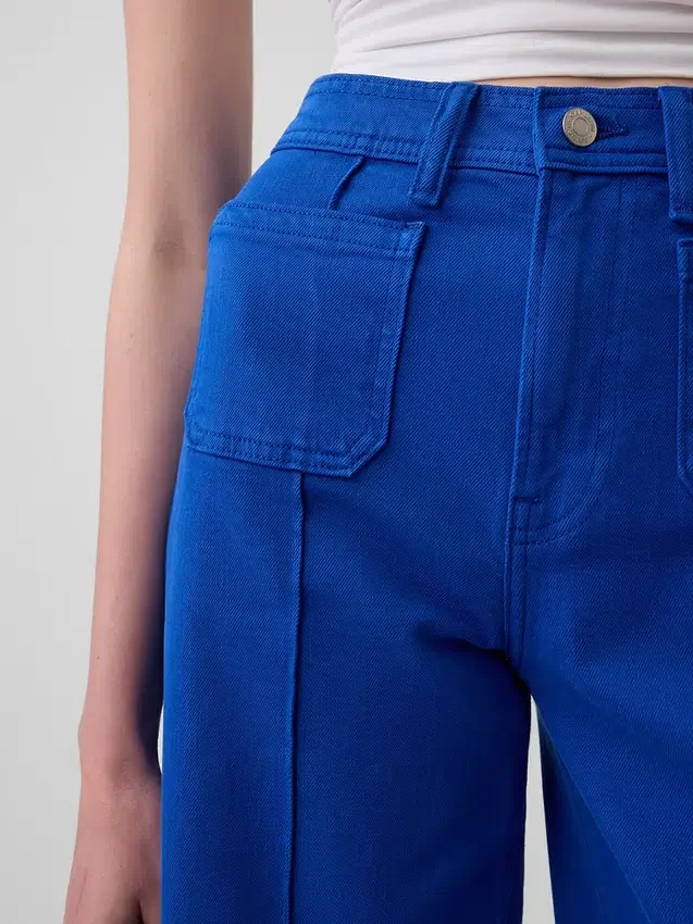 Jeans a vita alta, gamba larga e lunghezza alla caviglia